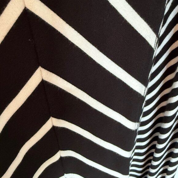 Chicos Zenergy Black Stripe Maxi Skirt Size 2 - Large - Picture 3 of 13